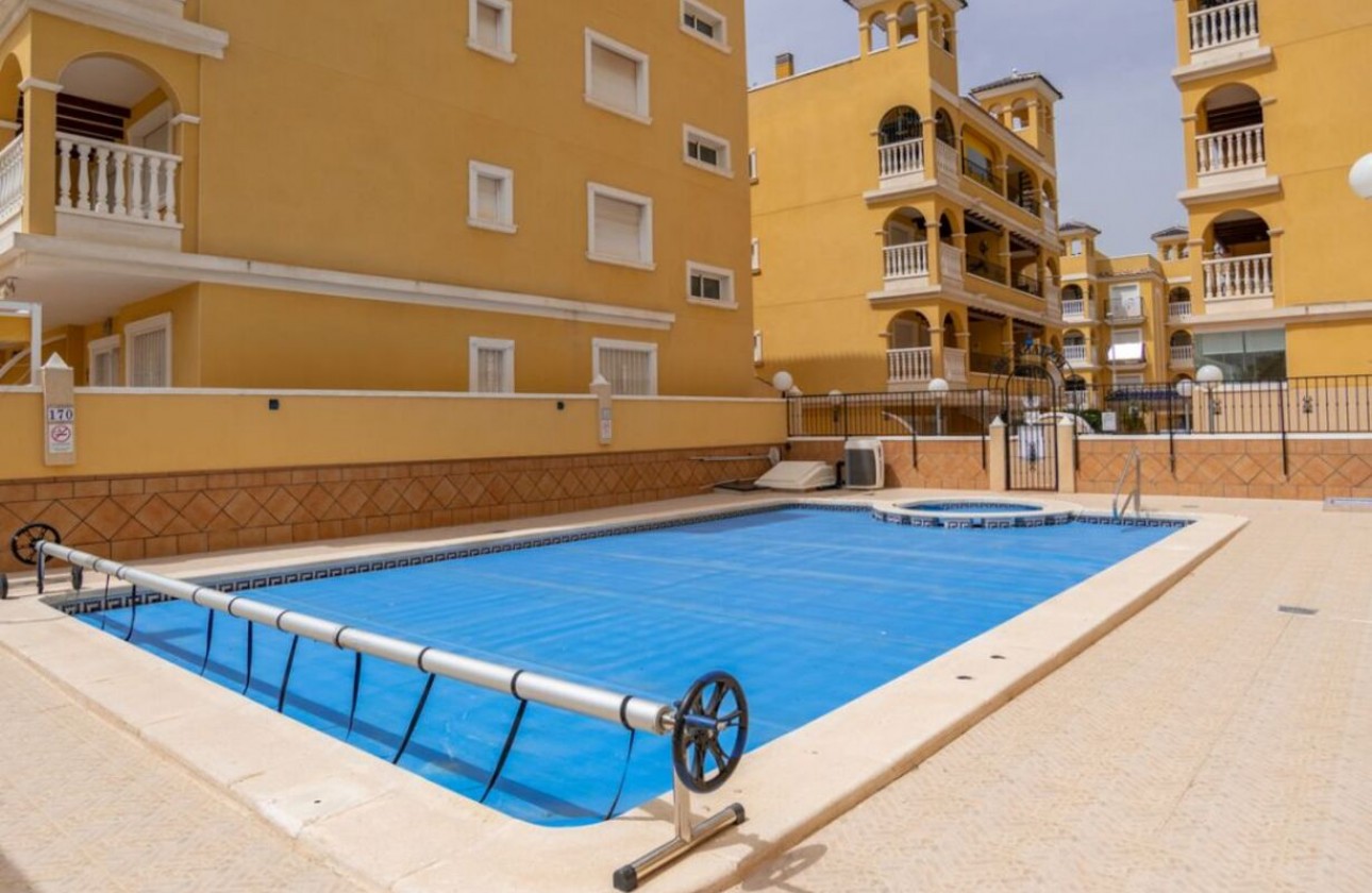 Resale - Apartment / flat - Algorfa