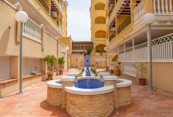 Resale - Apartment / flat - Algorfa