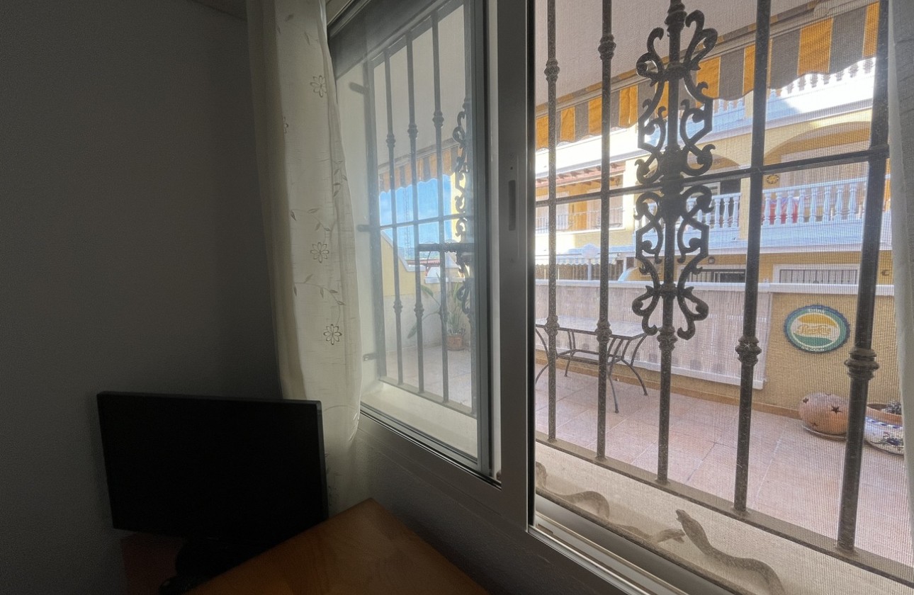 Reventa - Apartamento / piso - Algorfa