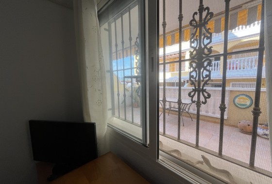 Reventa - Apartamento / piso - Algorfa