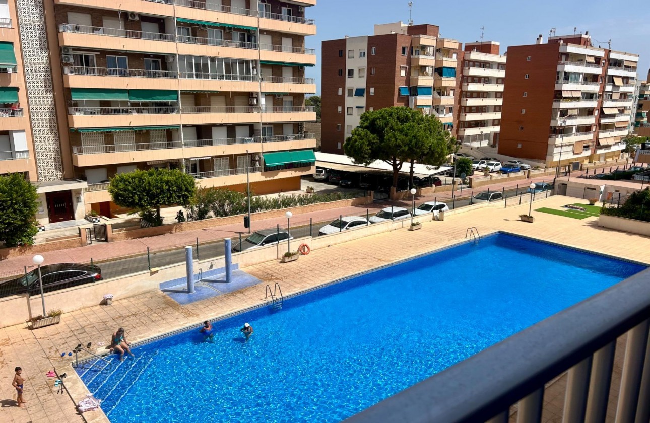 Reventa - Apartamento / piso - Torrevieja - Punta prima