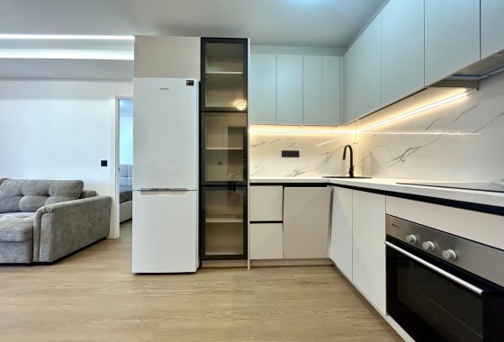 Reventa - Apartamento / piso - Torrevieja - Punta prima