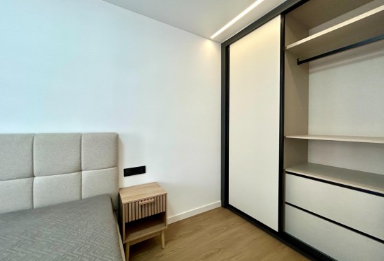 Reventa - Apartamento / piso - Torrevieja - Punta prima