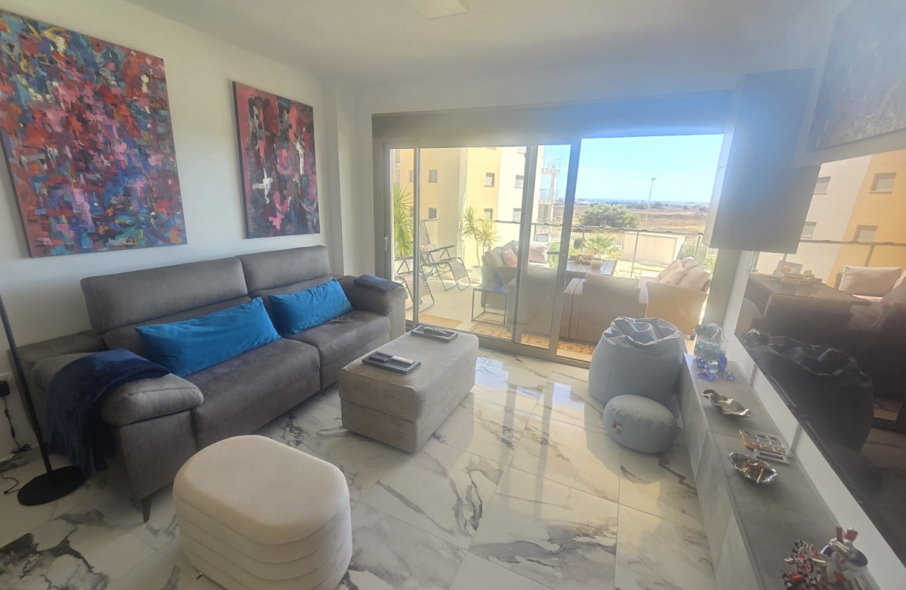 Reventa - Apartamento / piso - Villamartin - Costa Blanca