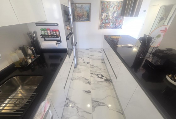 Reventa - Apartamento / piso - Villamartin - Costa Blanca