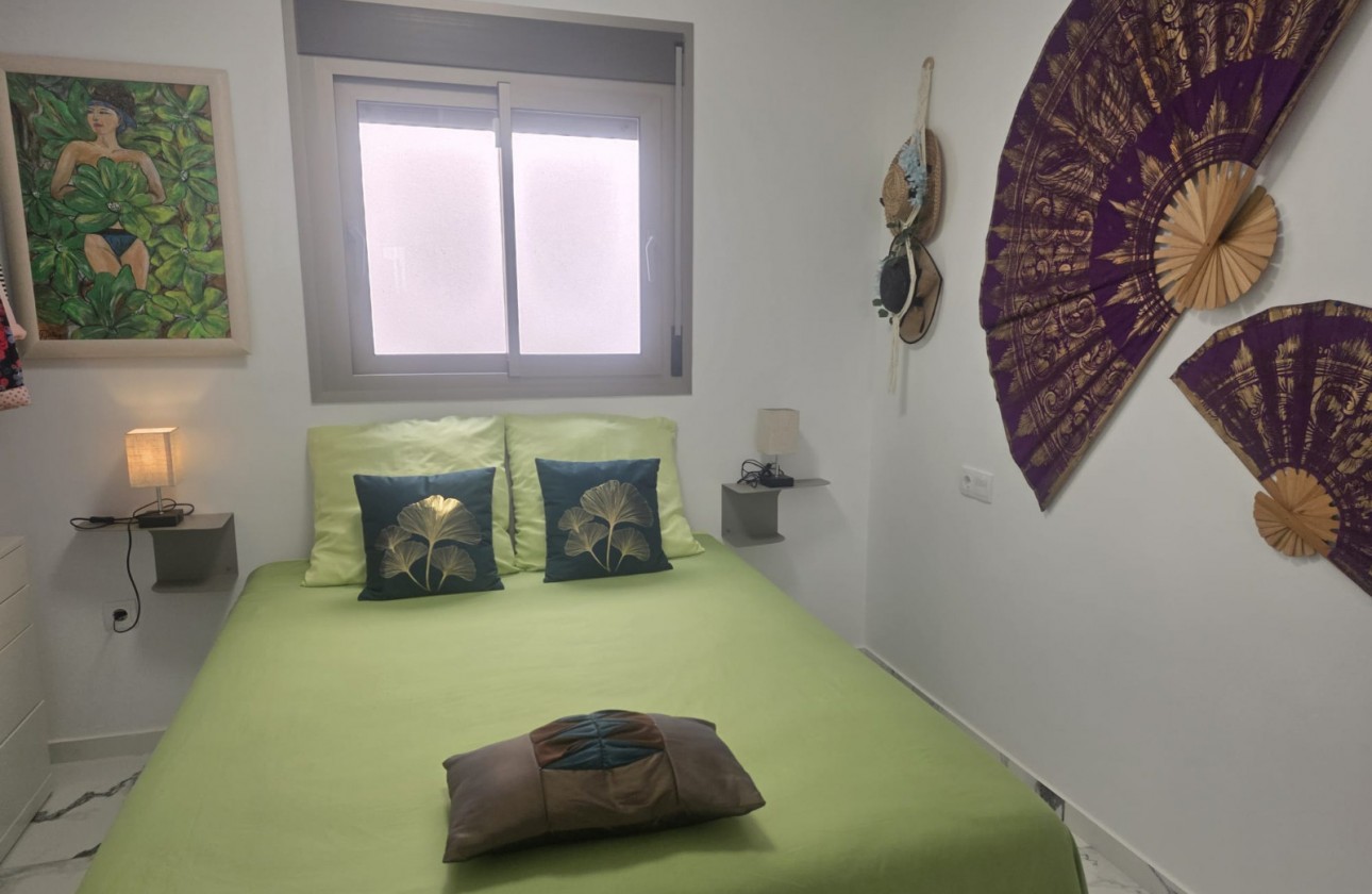 Reventa - Apartamento / piso - Villamartin - Costa Blanca