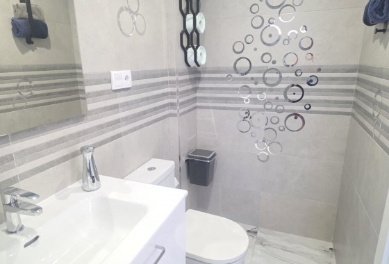 Reventa - Apartamento / piso - Villamartin - Costa Blanca
