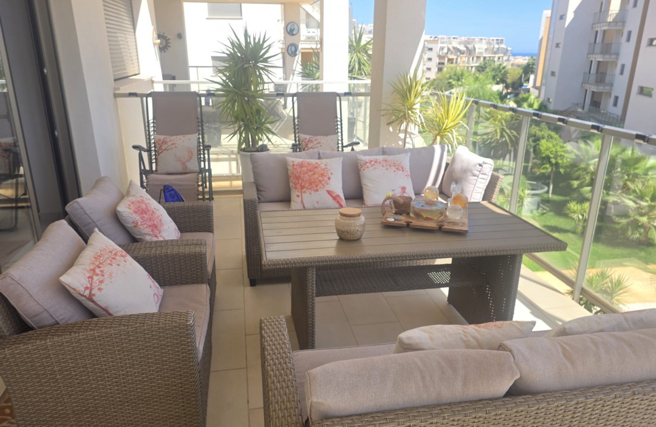 Reventa - Apartamento / piso - Villamartin - Costa Blanca