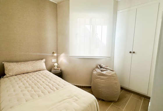 Resale - Apartment / flat - Torrevieja - Costa Blanca