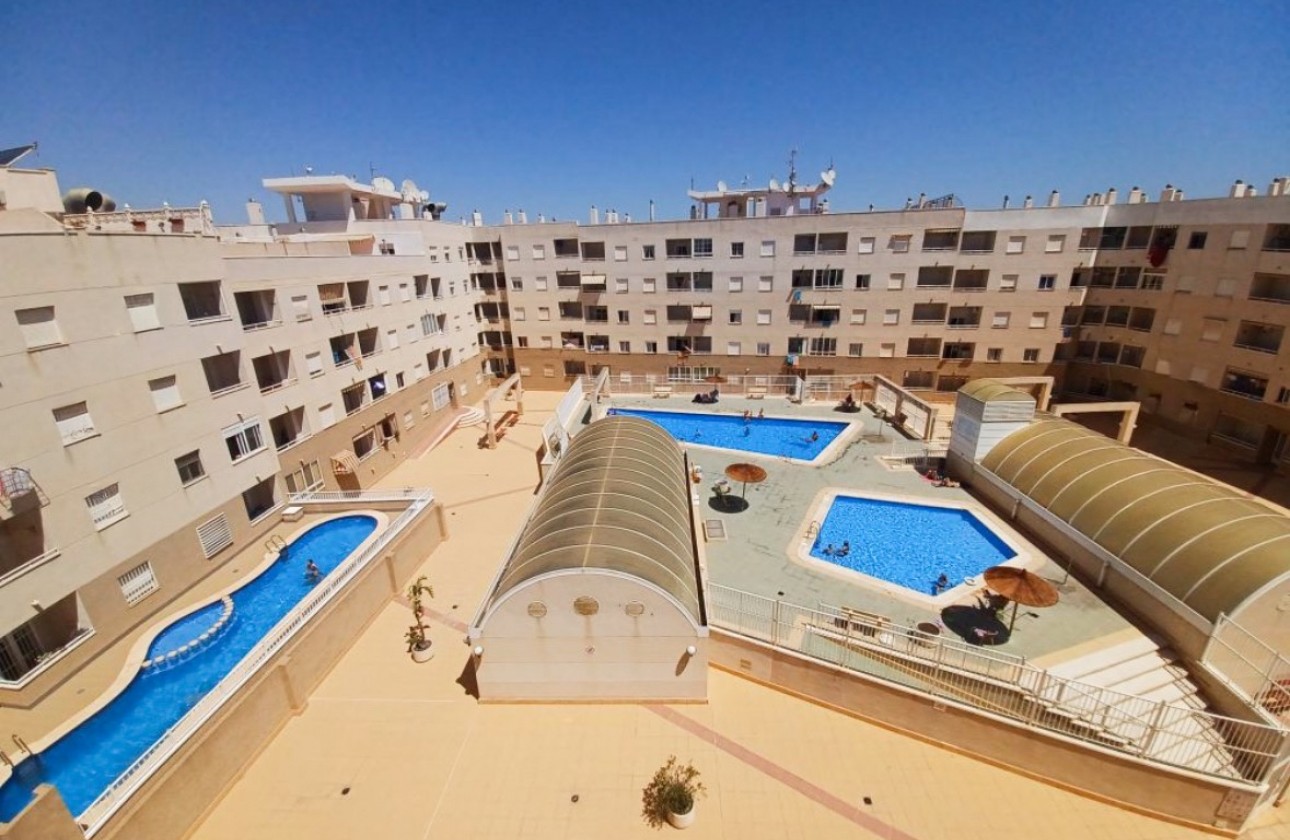 Resale - Apartment / flat - Torrevieja - Costa Blanca