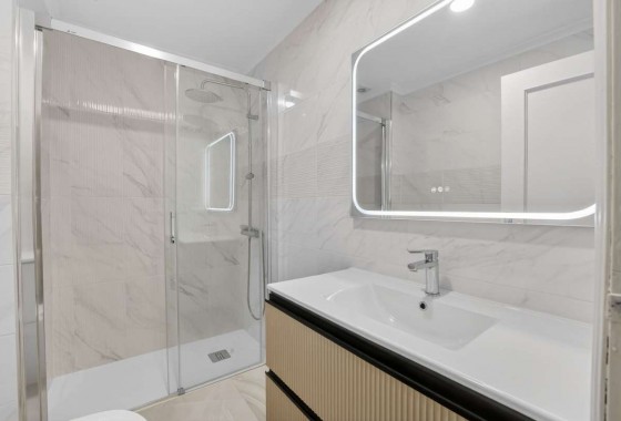 Resale - Apartment / flat - Torrevieja - Costa Blanca