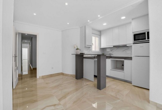 Resale - Apartment / flat - Torrevieja - Costa Blanca