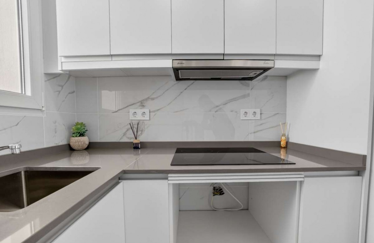 Resale - Apartment / flat - Torrevieja - Costa Blanca