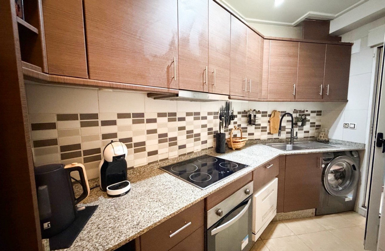 Resale - Apartment / flat - Torrevieja - Costa Blanca