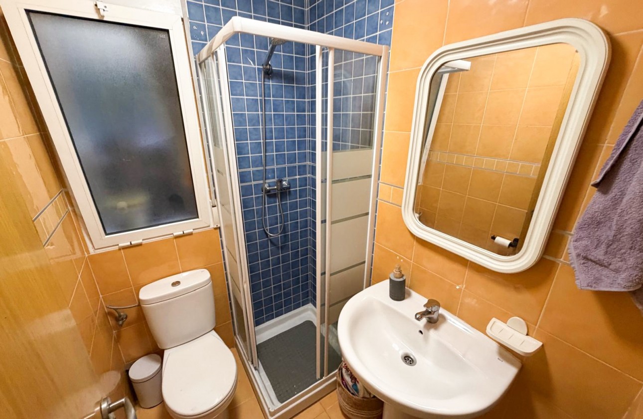 Resale - Apartment / flat - Torrevieja - Costa Blanca