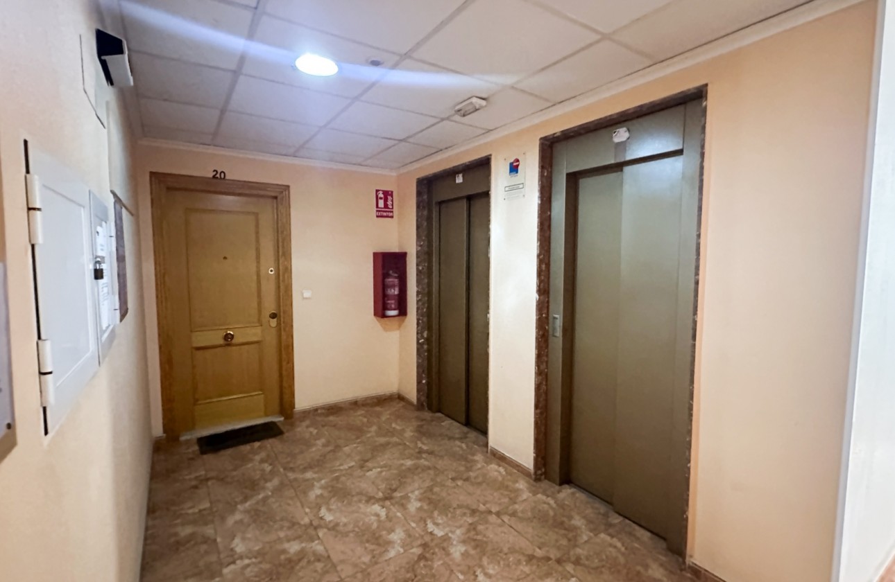 Resale - Apartment / flat - Torrevieja - Costa Blanca