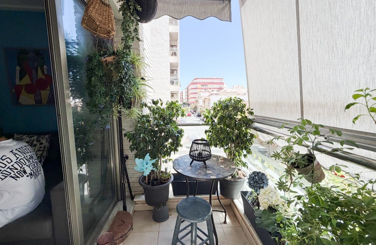 Resale - Apartment / flat - Torrevieja - Costa Blanca