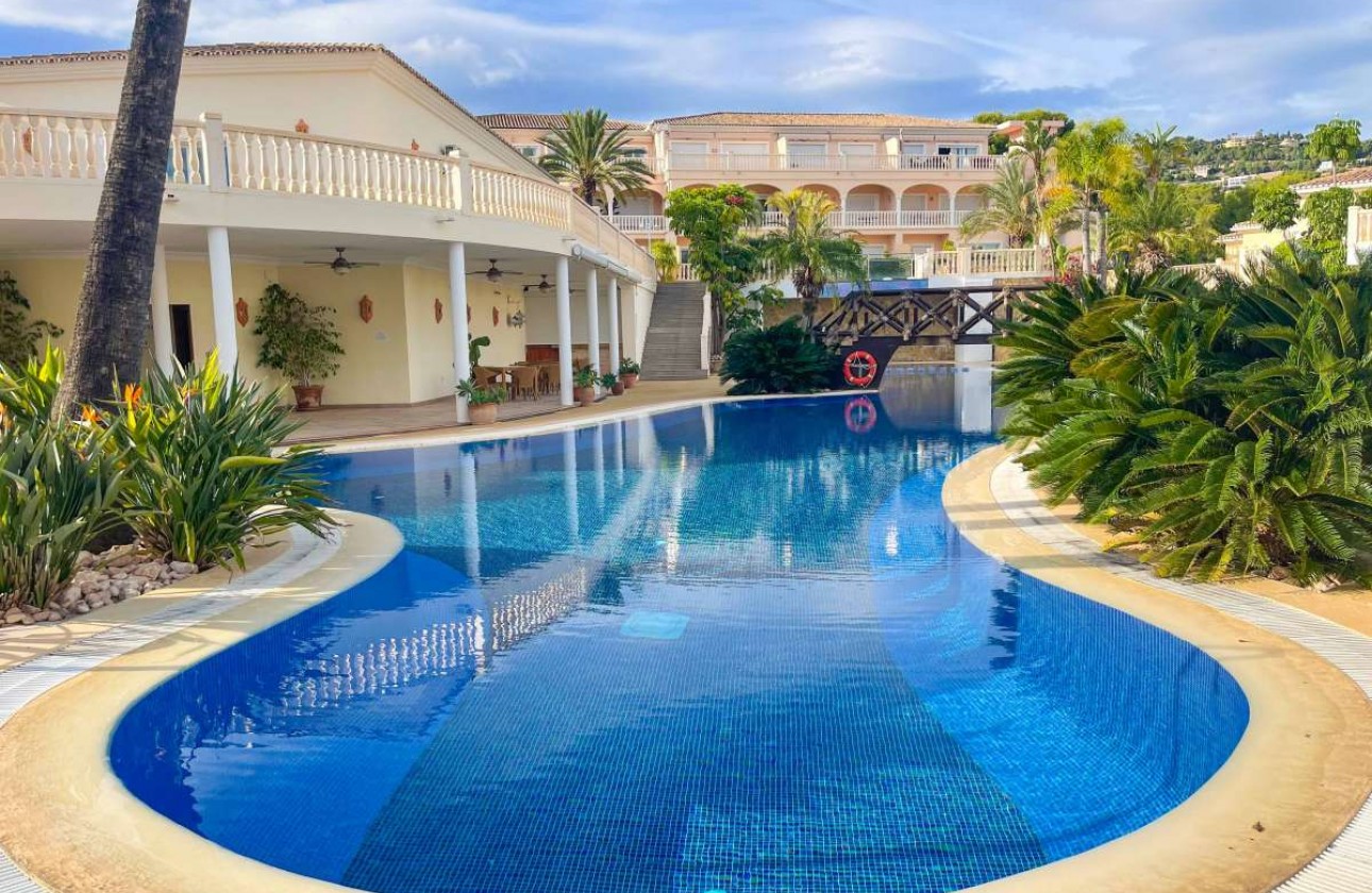 Revente - Appartement - Benissa Costa - Costa Blanca