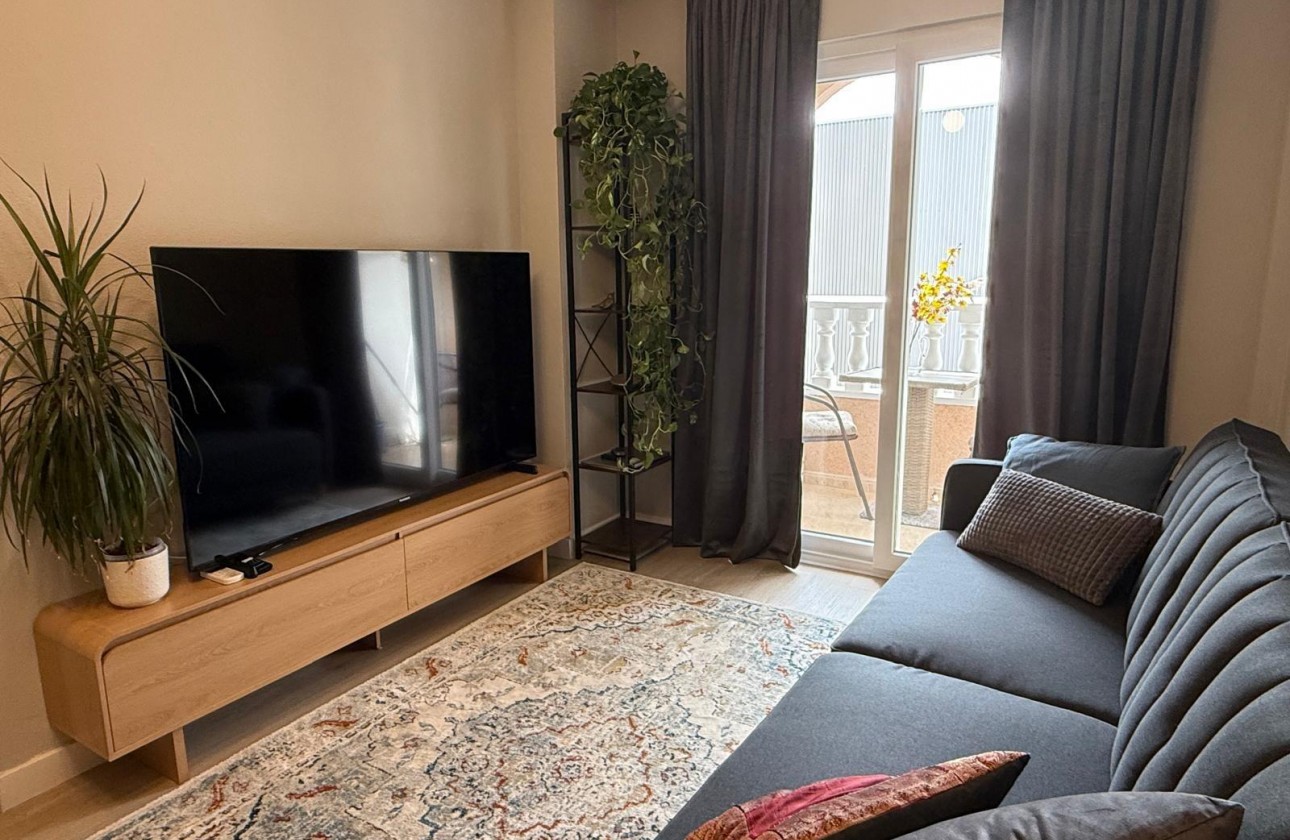 Resale - Apartment / flat - Torrevieja - Playa del Cura