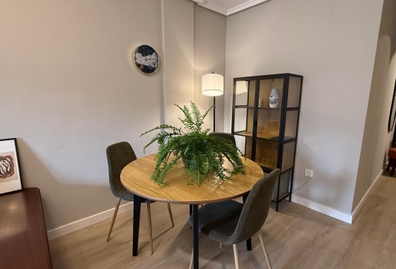 Resale - Apartment / flat - Torrevieja - Playa del Cura