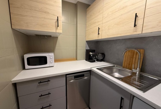 Resale - Apartment / flat - Torrevieja - Playa del Cura