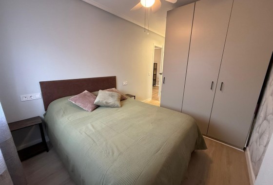 Resale - Apartment / flat - Torrevieja - Playa del Cura