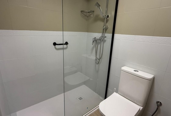 Resale - Apartment / flat - Torrevieja - Playa del Cura