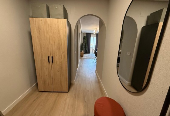 Resale - Apartment / flat - Torrevieja - Playa del Cura