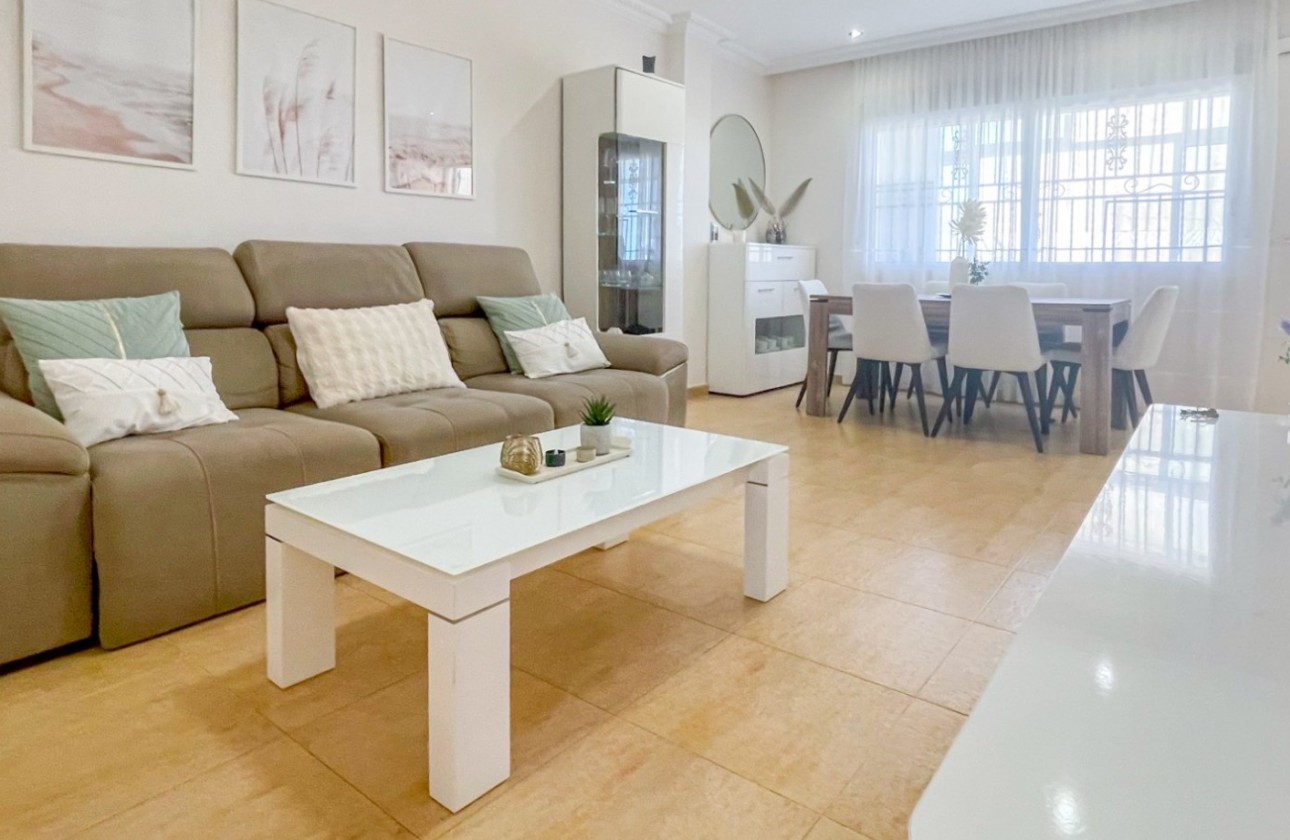Revente - Villa - Orihuela Costa - Costa Blanca