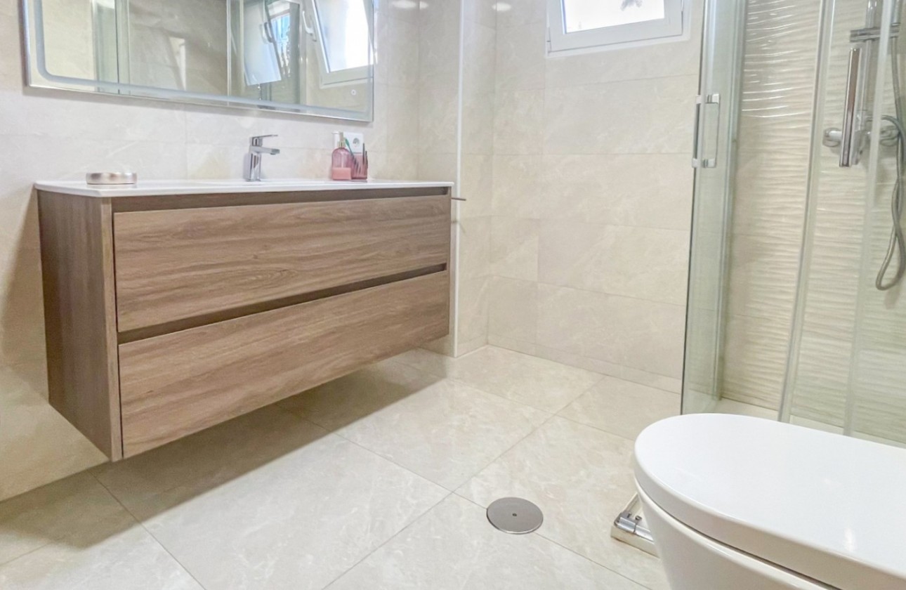 Revente - Villa - Orihuela Costa - Costa Blanca