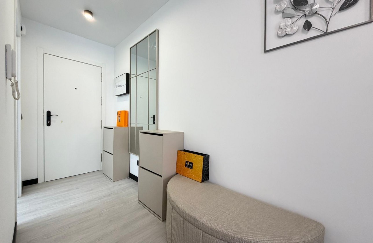 Resale - Apartment / flat - Torrevieja - Playa del Cura