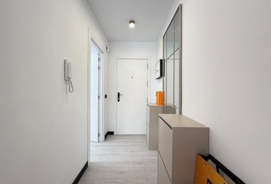 Resale - Apartment / flat - Torrevieja - Playa del Cura