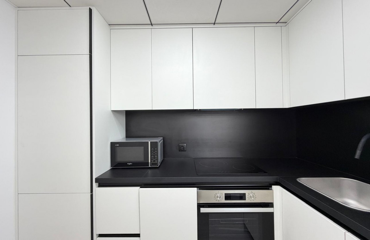 Resale - Apartment / flat - Torrevieja - Playa del Cura