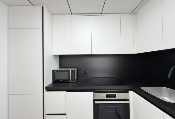 Resale - Apartment / flat - Torrevieja - Playa del Cura