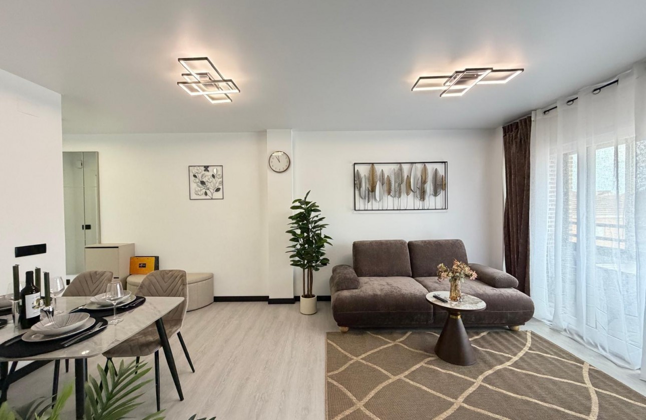 Resale - Apartment / flat - Torrevieja - Playa del Cura