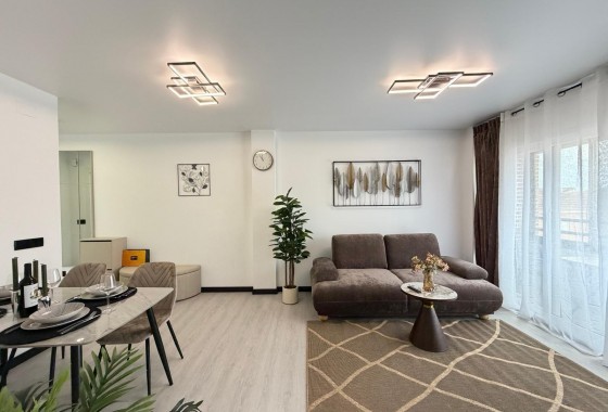 Resale - Apartment / flat - Torrevieja - Playa del Cura