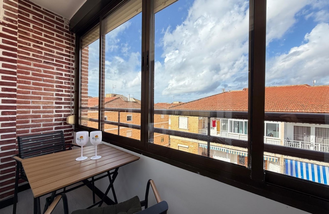 Resale - Apartment / flat - Torrevieja - Playa del Cura