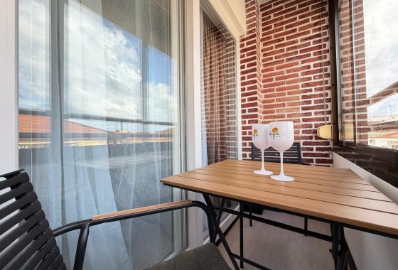 Resale - Apartment / flat - Torrevieja - Playa del Cura
