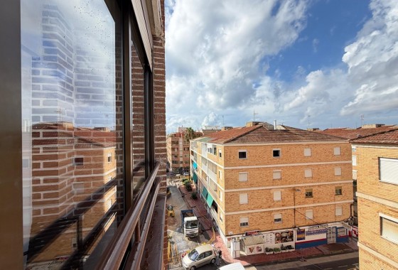 Resale - Apartment / flat - Torrevieja - Playa del Cura