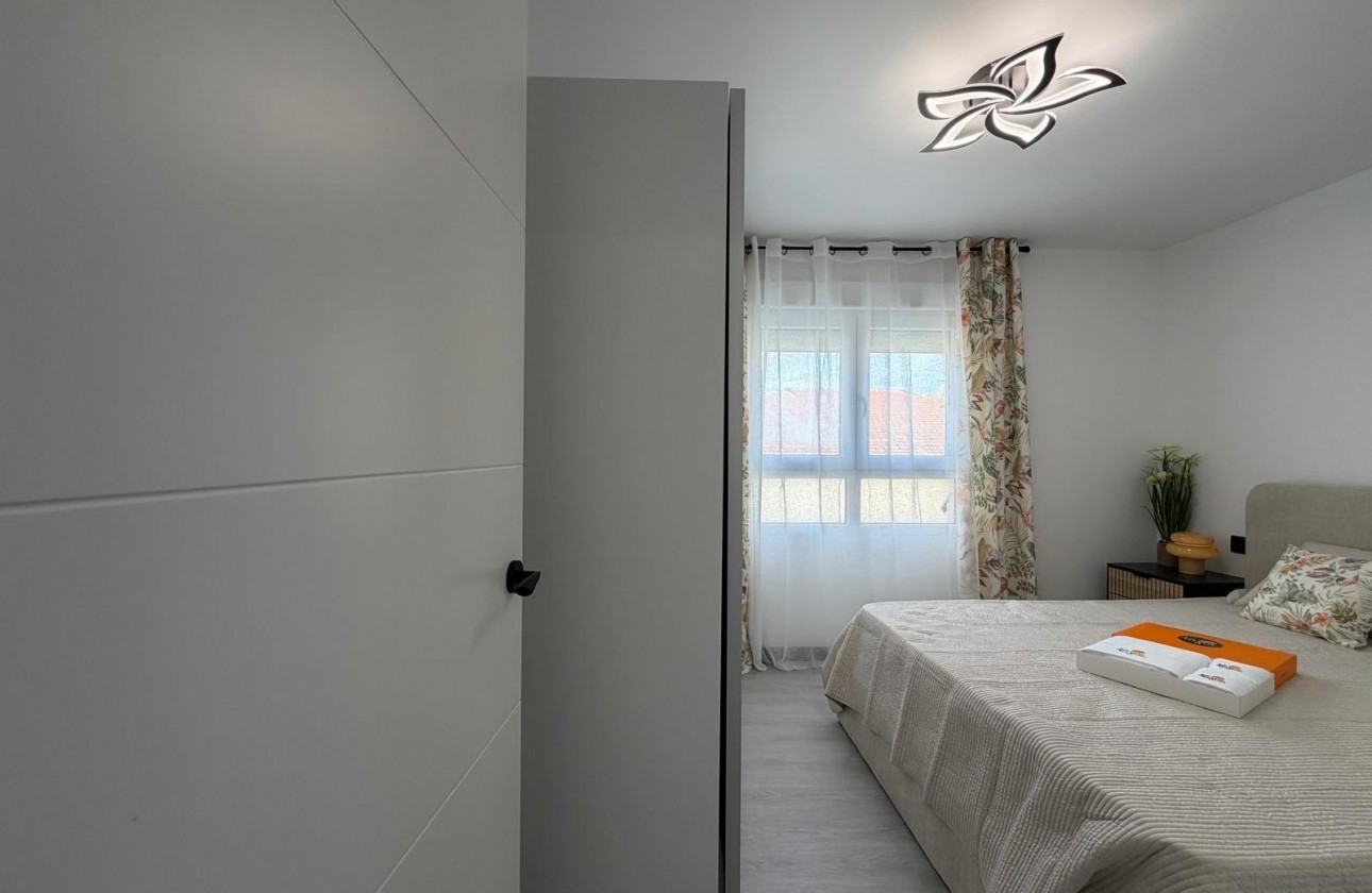 Resale - Apartment / flat - Torrevieja - Playa del Cura
