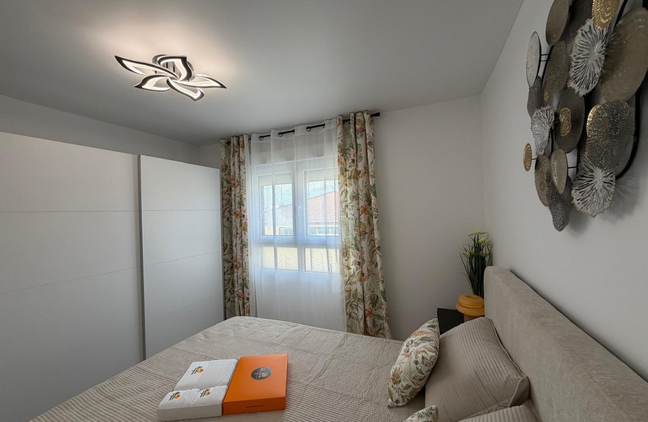 Resale - Apartment / flat - Torrevieja - Playa del Cura