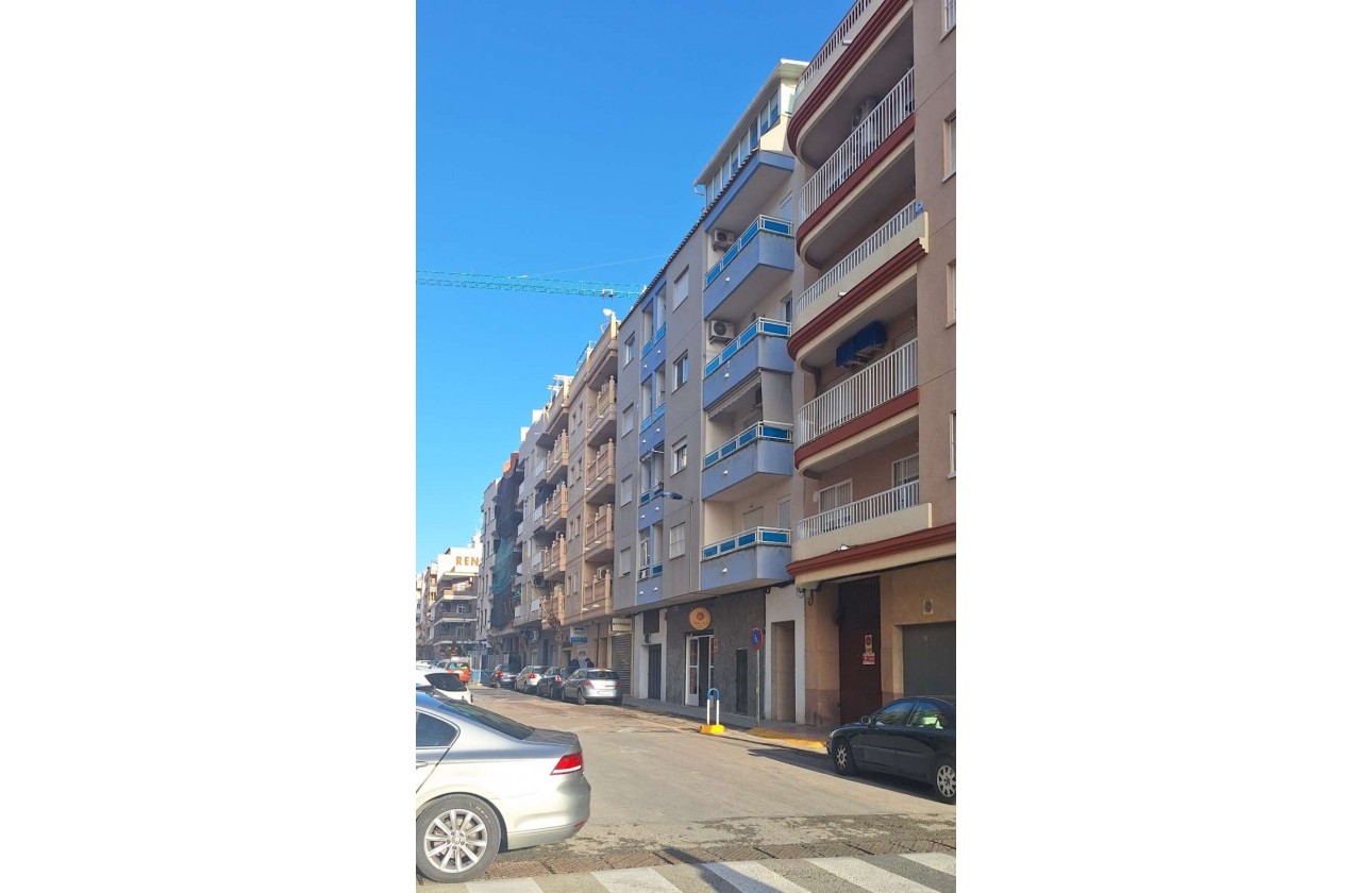 Resale - Apartment / flat - Torrevieja - Costa Blanca