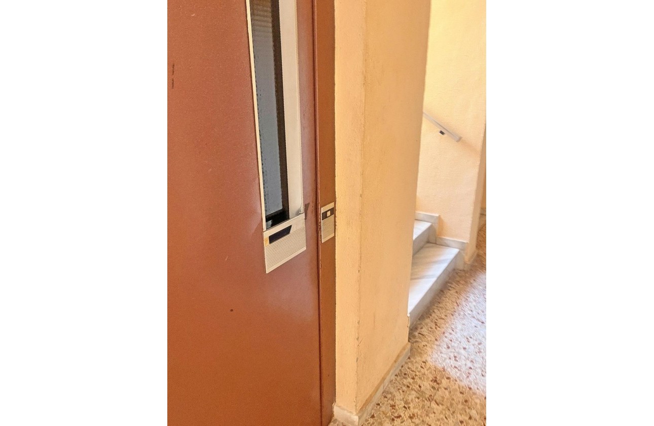 Reventa - Apartamento / piso - Guardamar del Segura - CENTRO