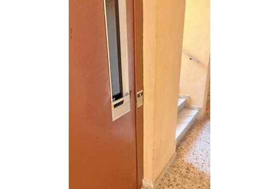 Reventa - Apartamento / piso - Guardamar del Segura - CENTRO
