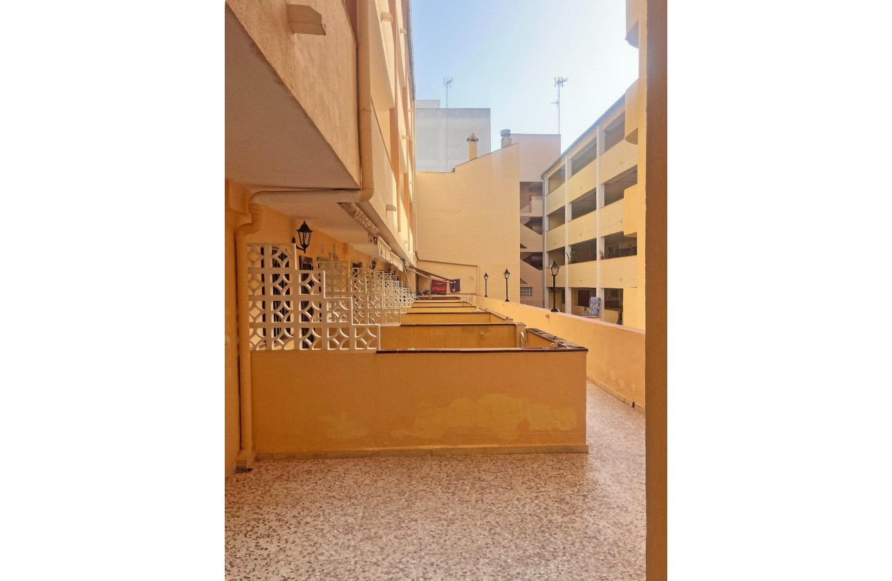 Reventa - Apartamento / piso - Guardamar del Segura - CENTRO
