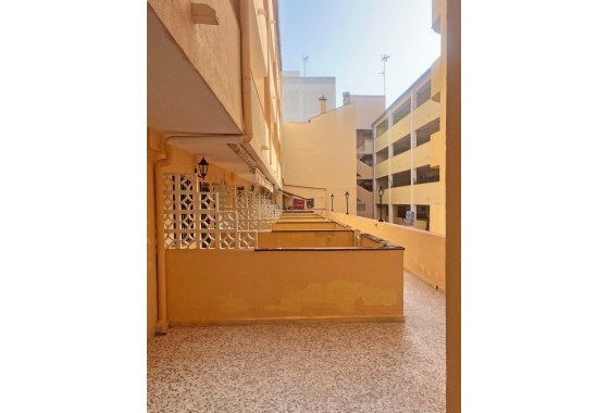 Reventa - Apartamento / piso - Guardamar del Segura - CENTRO