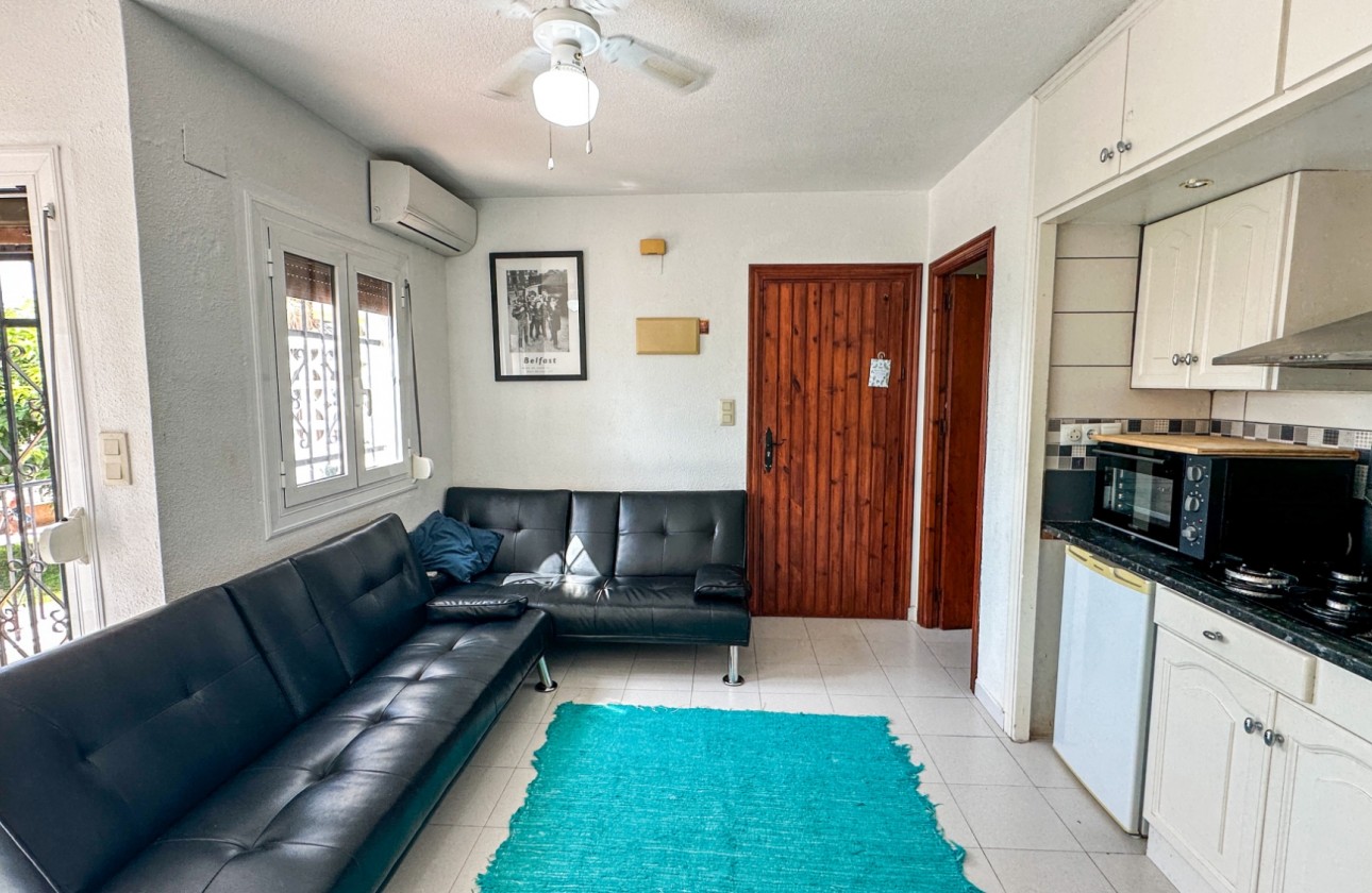 Resale - Bungalow - San Miguel de Salinas - Inland