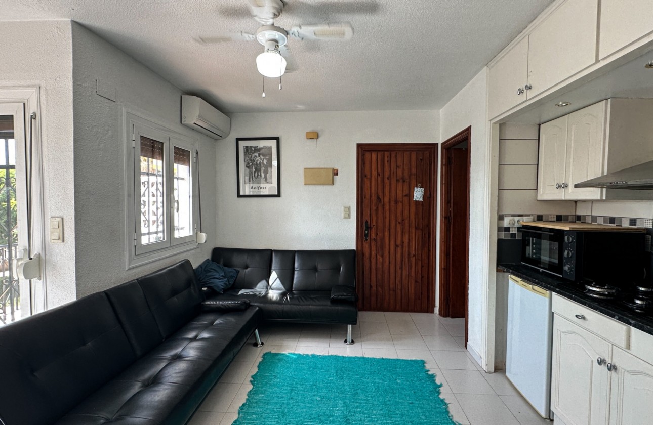 Resale - Bungalow - San Miguel de Salinas - Inland