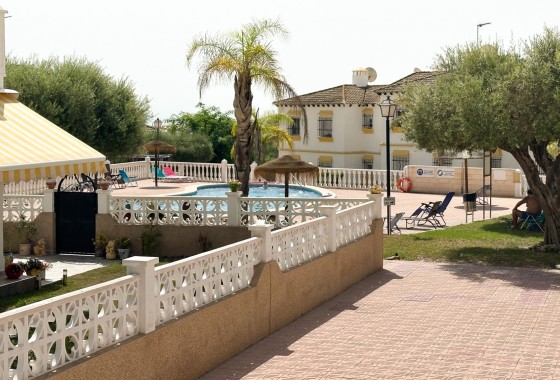 Resale - Bungalow - San Miguel de Salinas - Inland