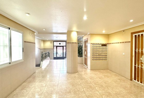 Revente - Appartement - Torrevieja - Centro